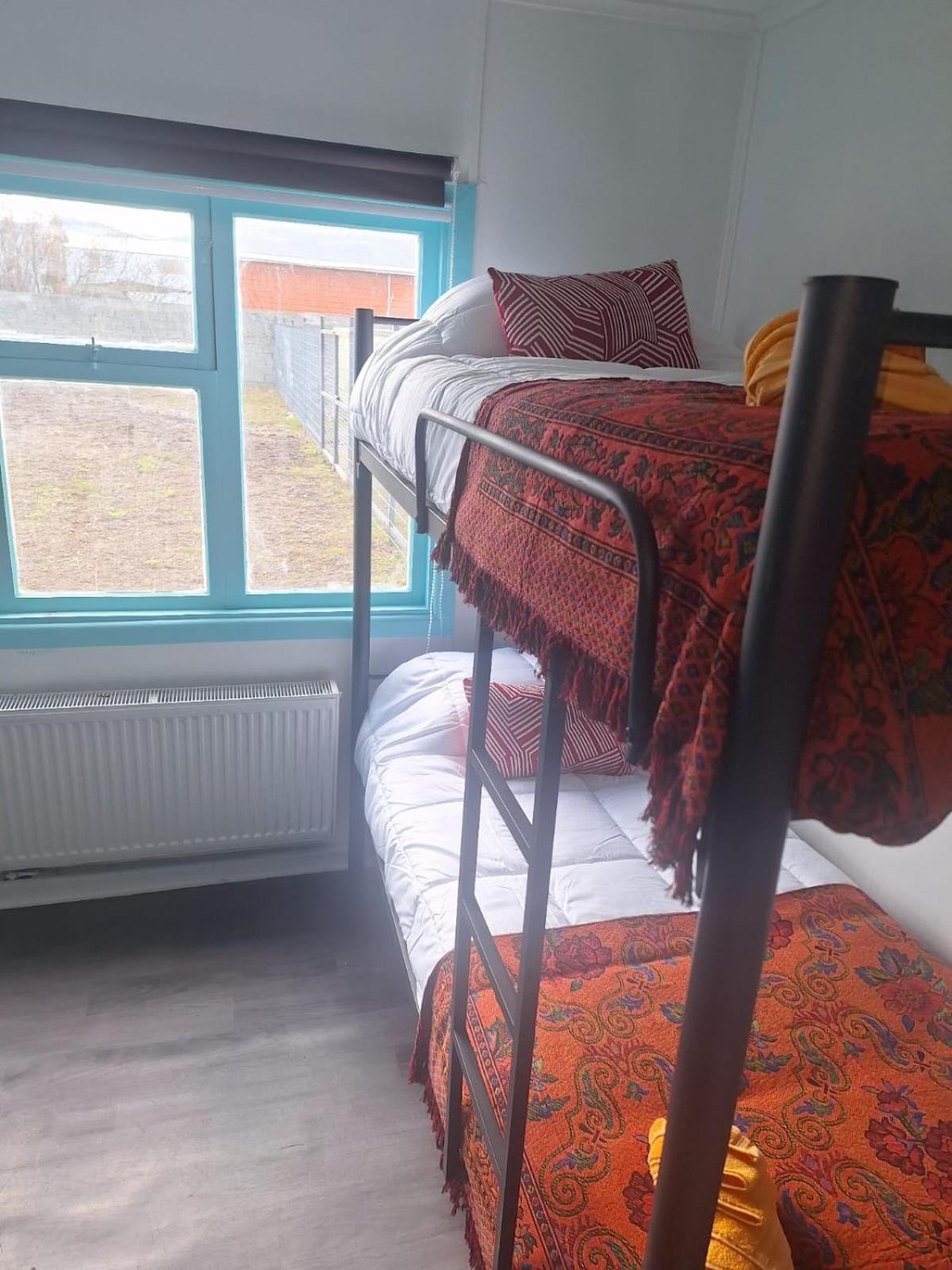 بويرتو ناتالز Hostel Kuntur المظهر الخارجي الصورة