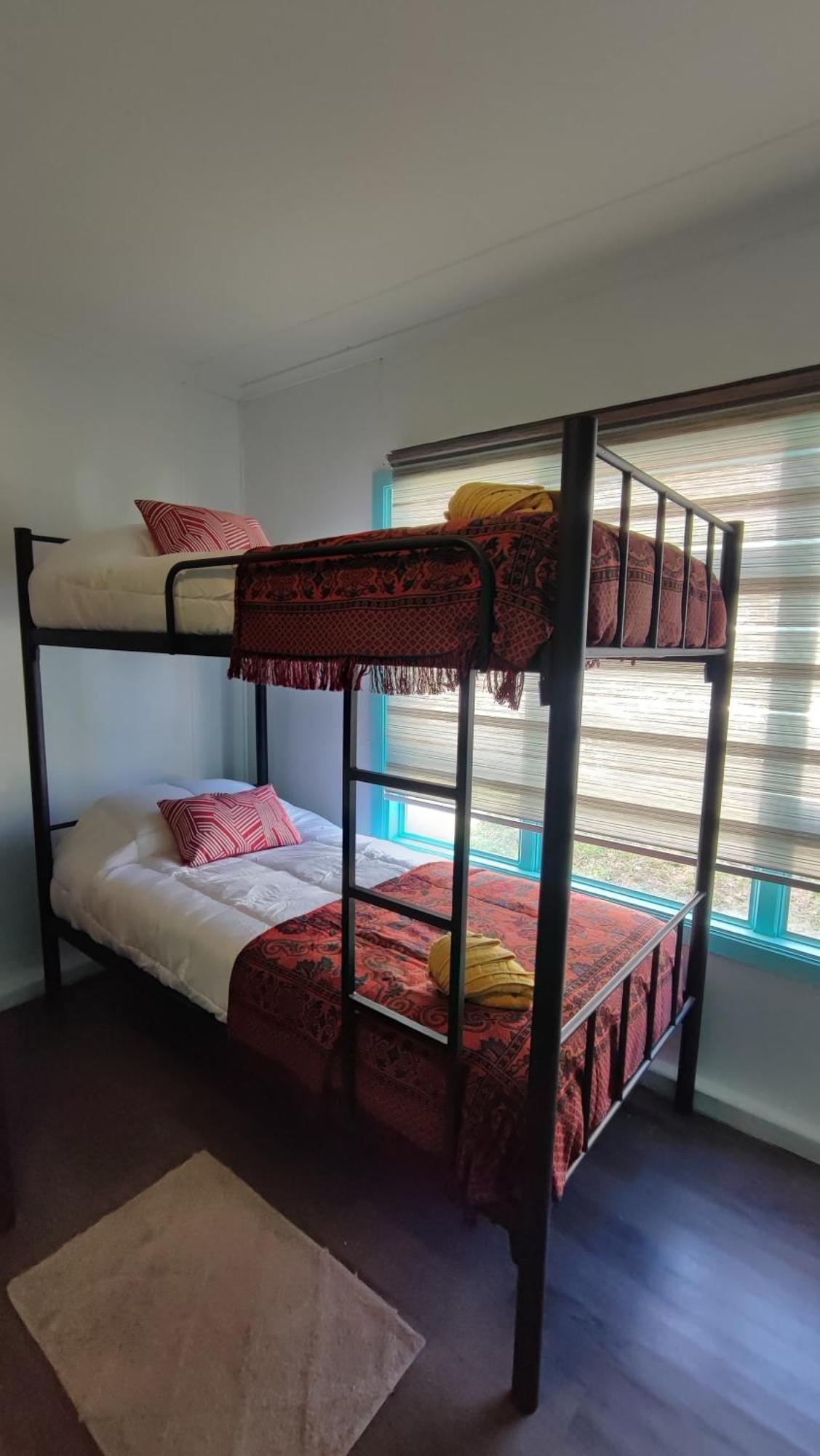 بويرتو ناتالز Hostel Kuntur المظهر الخارجي الصورة
