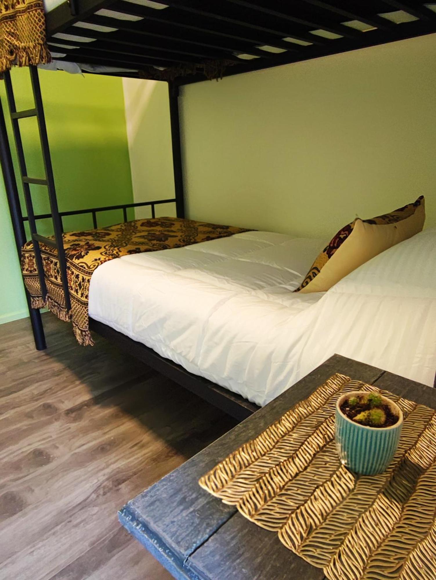 بويرتو ناتالز Hostel Kuntur المظهر الخارجي الصورة
