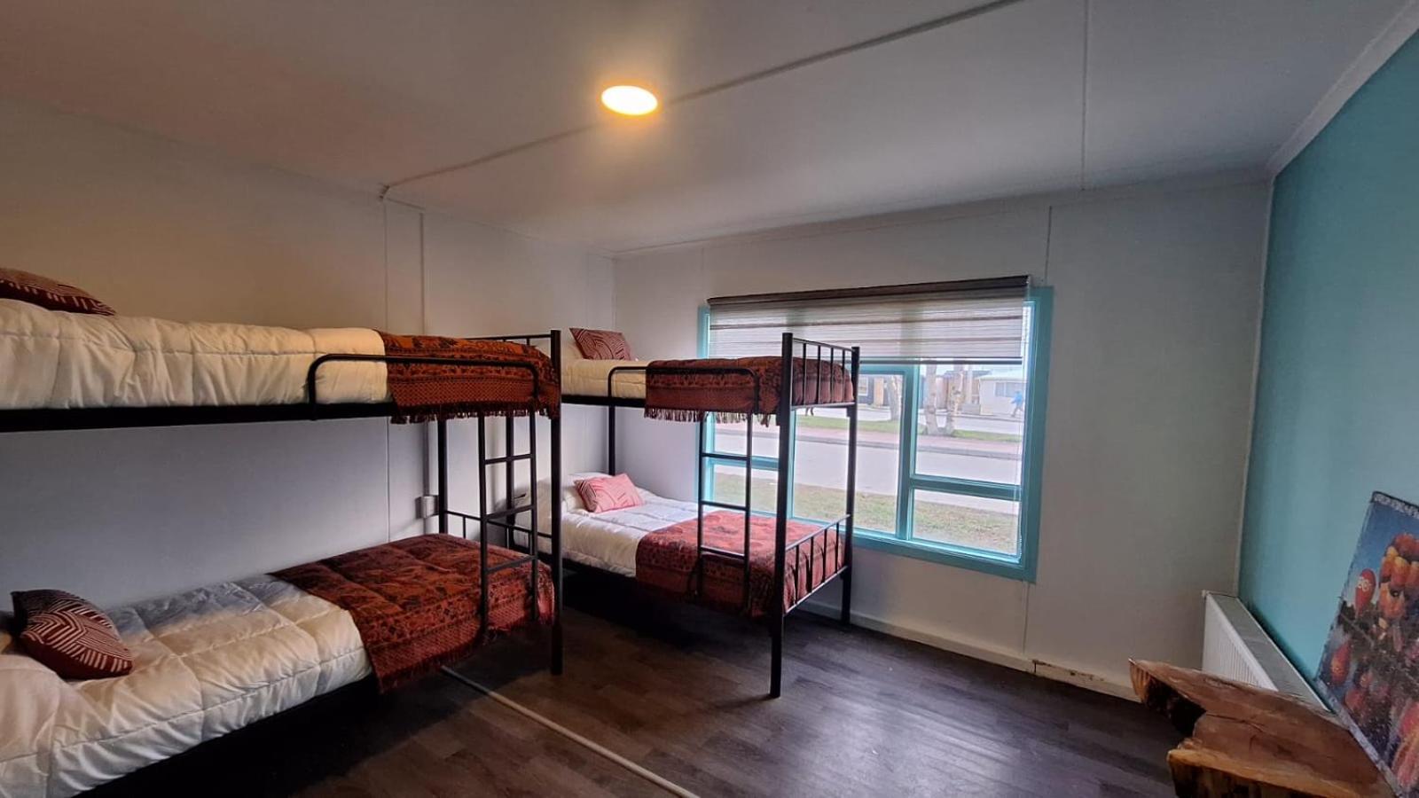 بويرتو ناتالز Hostel Kuntur المظهر الخارجي الصورة