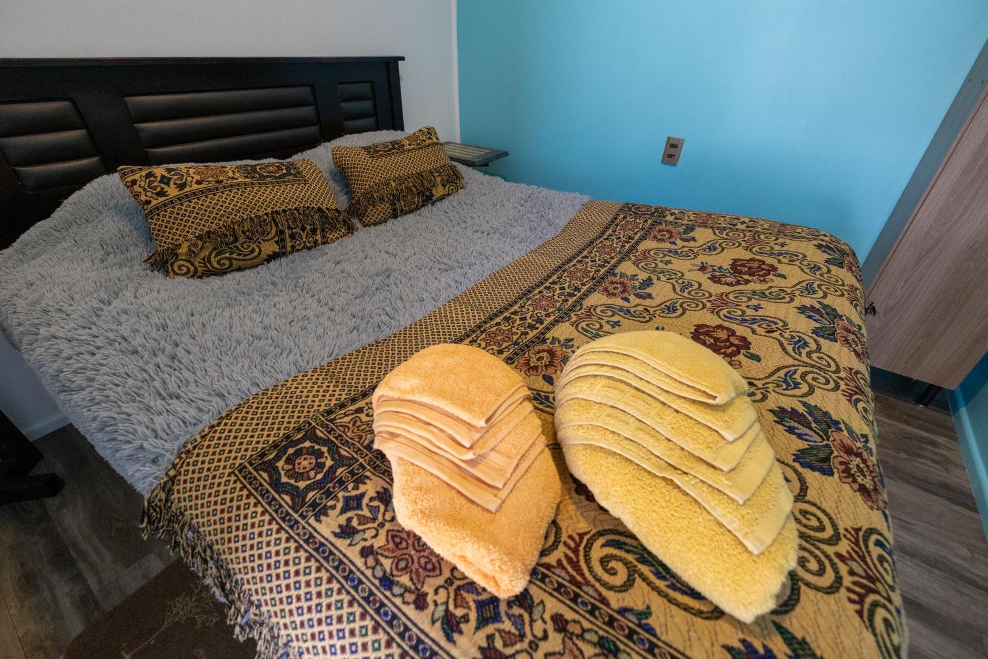 بويرتو ناتالز Hostel Kuntur المظهر الخارجي الصورة