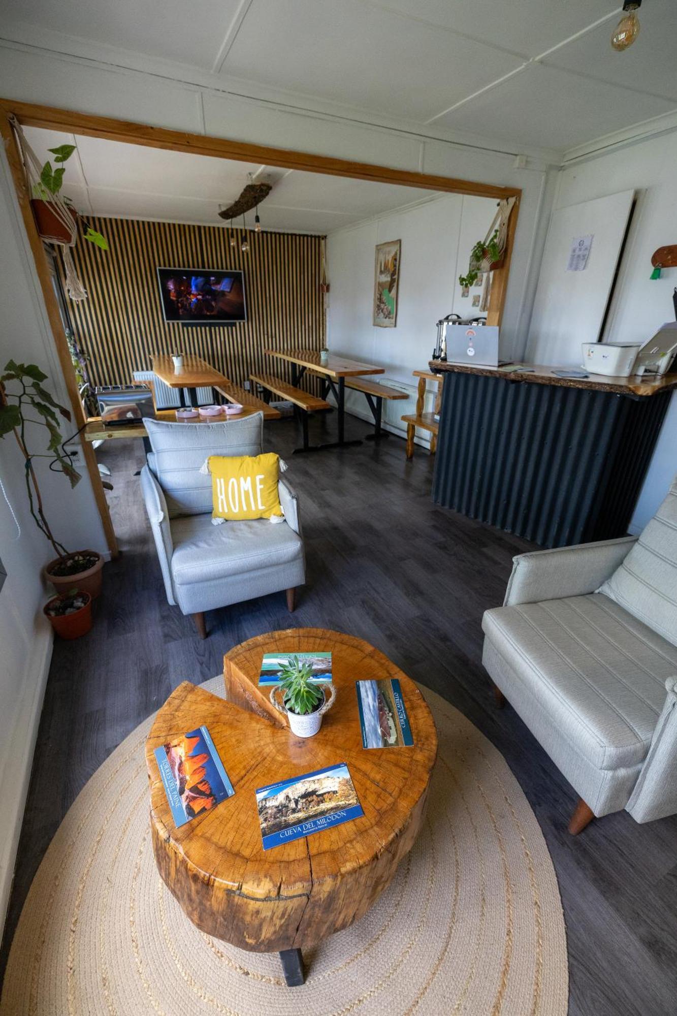 بويرتو ناتالز Hostel Kuntur المظهر الخارجي الصورة